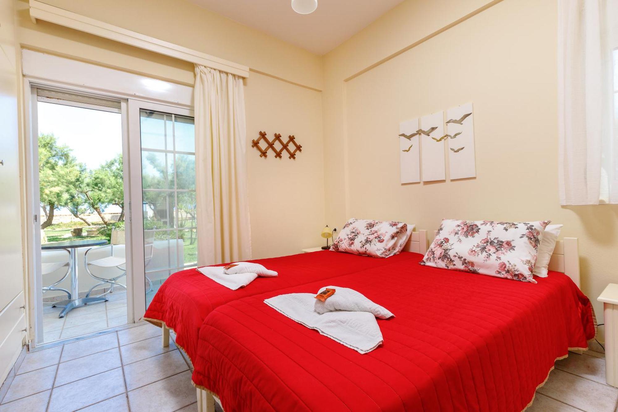 Zefyros Apartments And House Kissamos Room photo